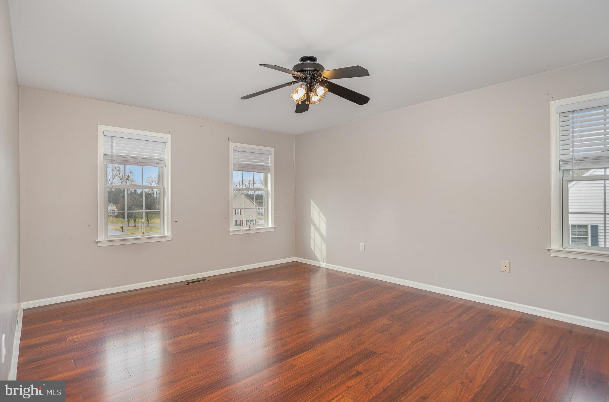 916 Cross Creek Court