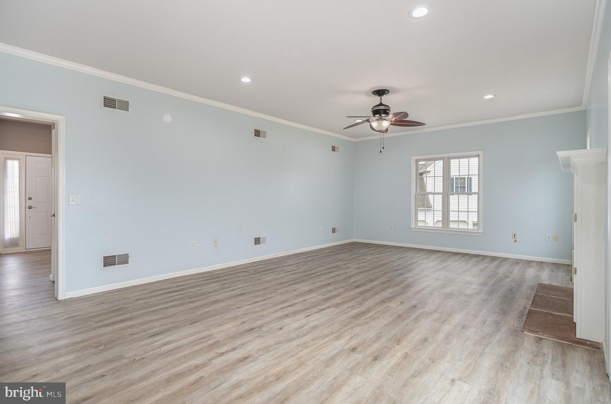 916 Cross Creek Court