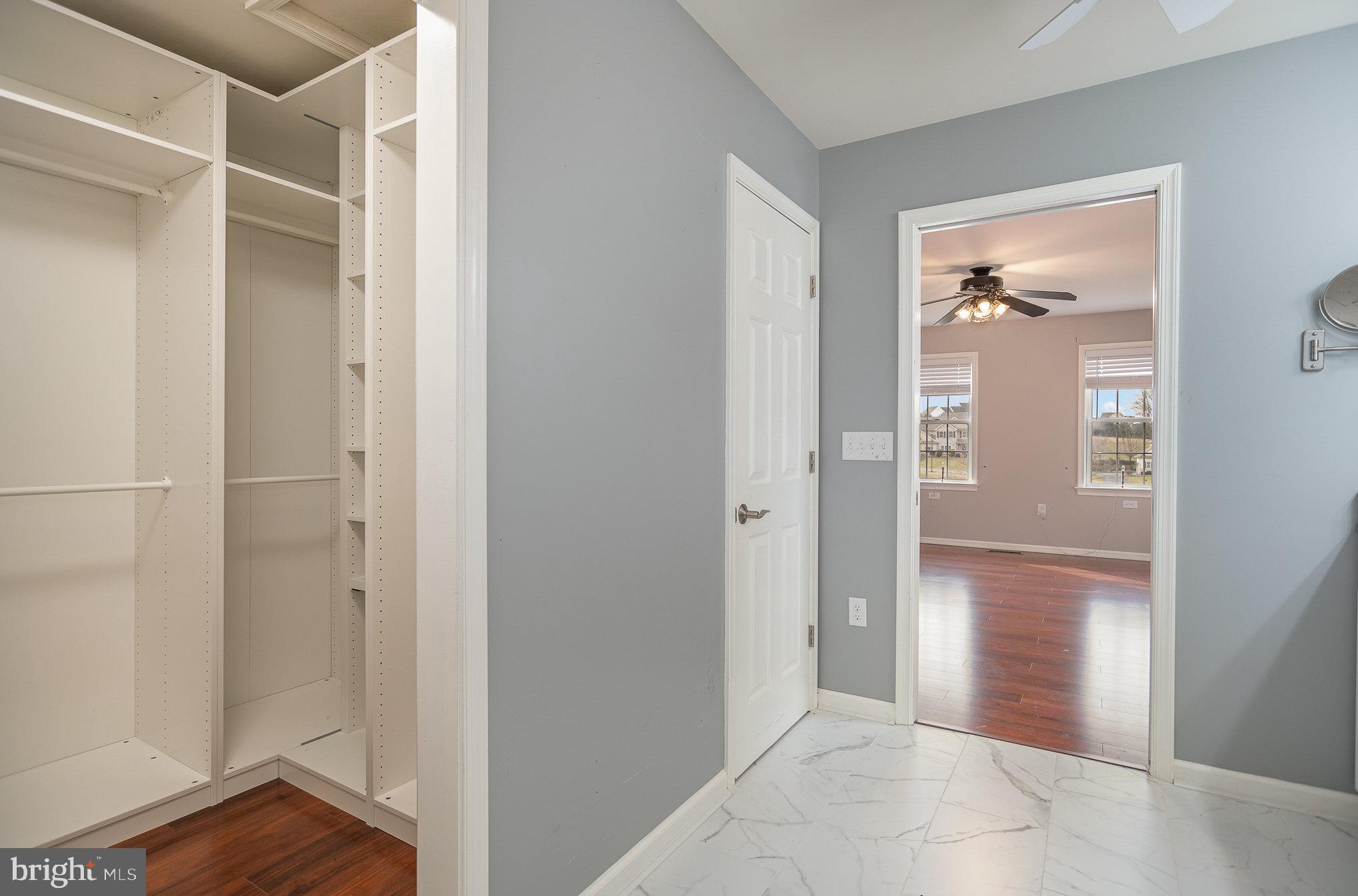 916 Cross Creek Court