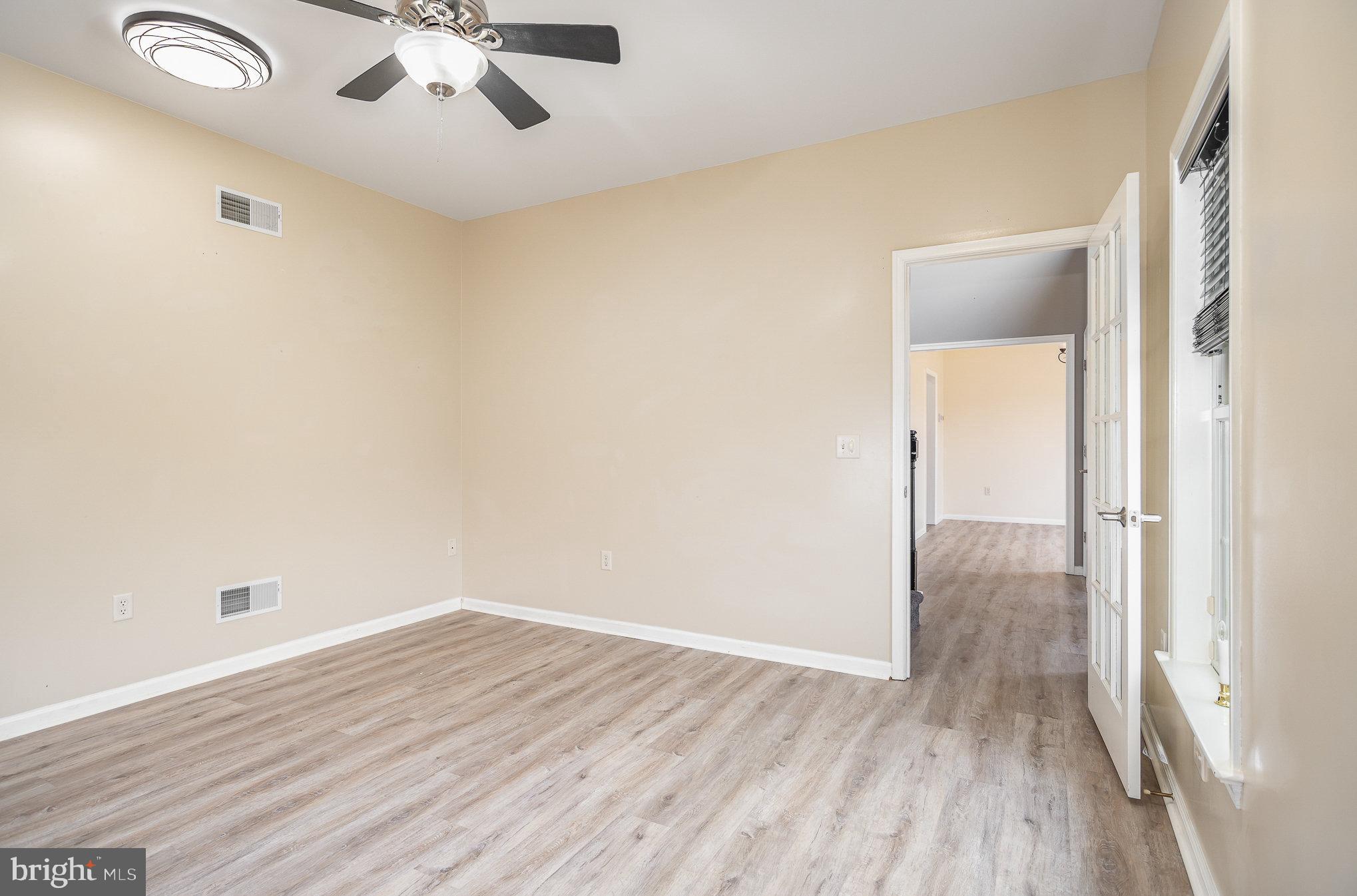 916 Cross Creek Court