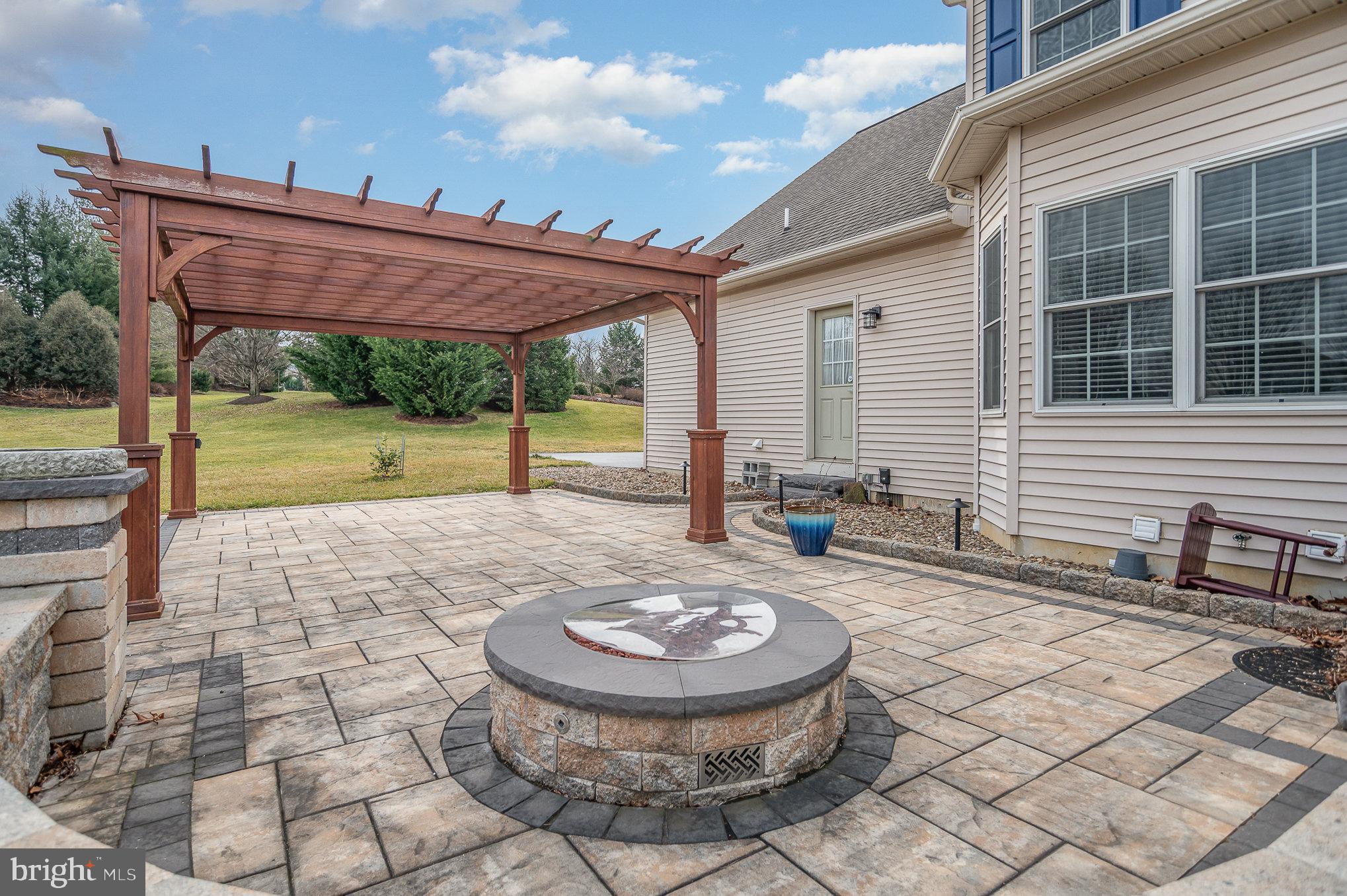 916 Cross Creek Court