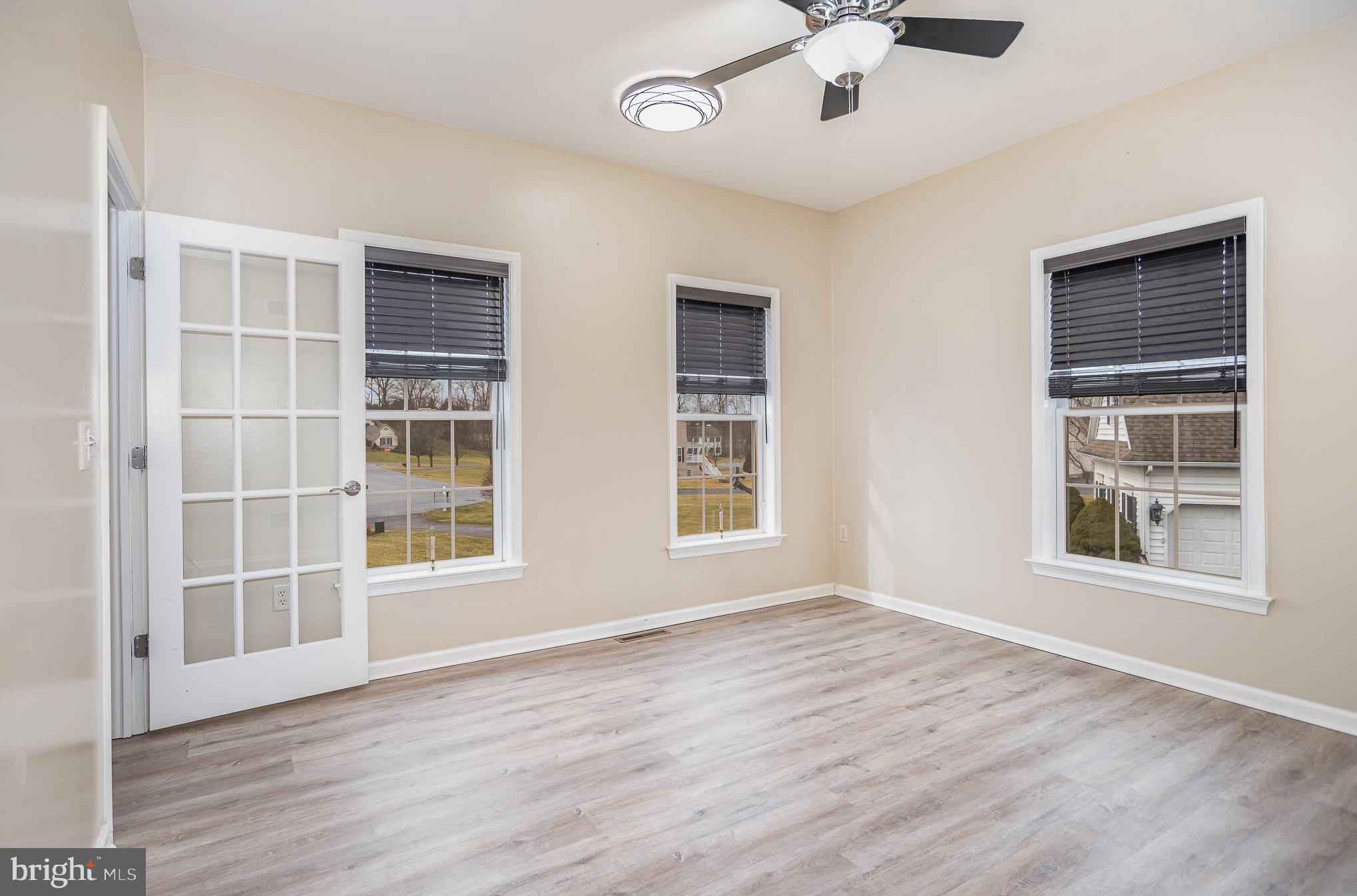 916 Cross Creek Court