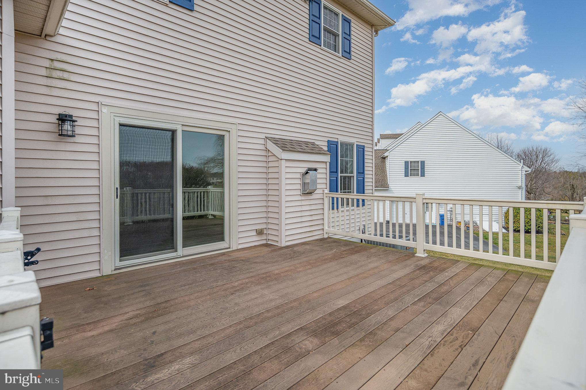 916 Cross Creek Court
