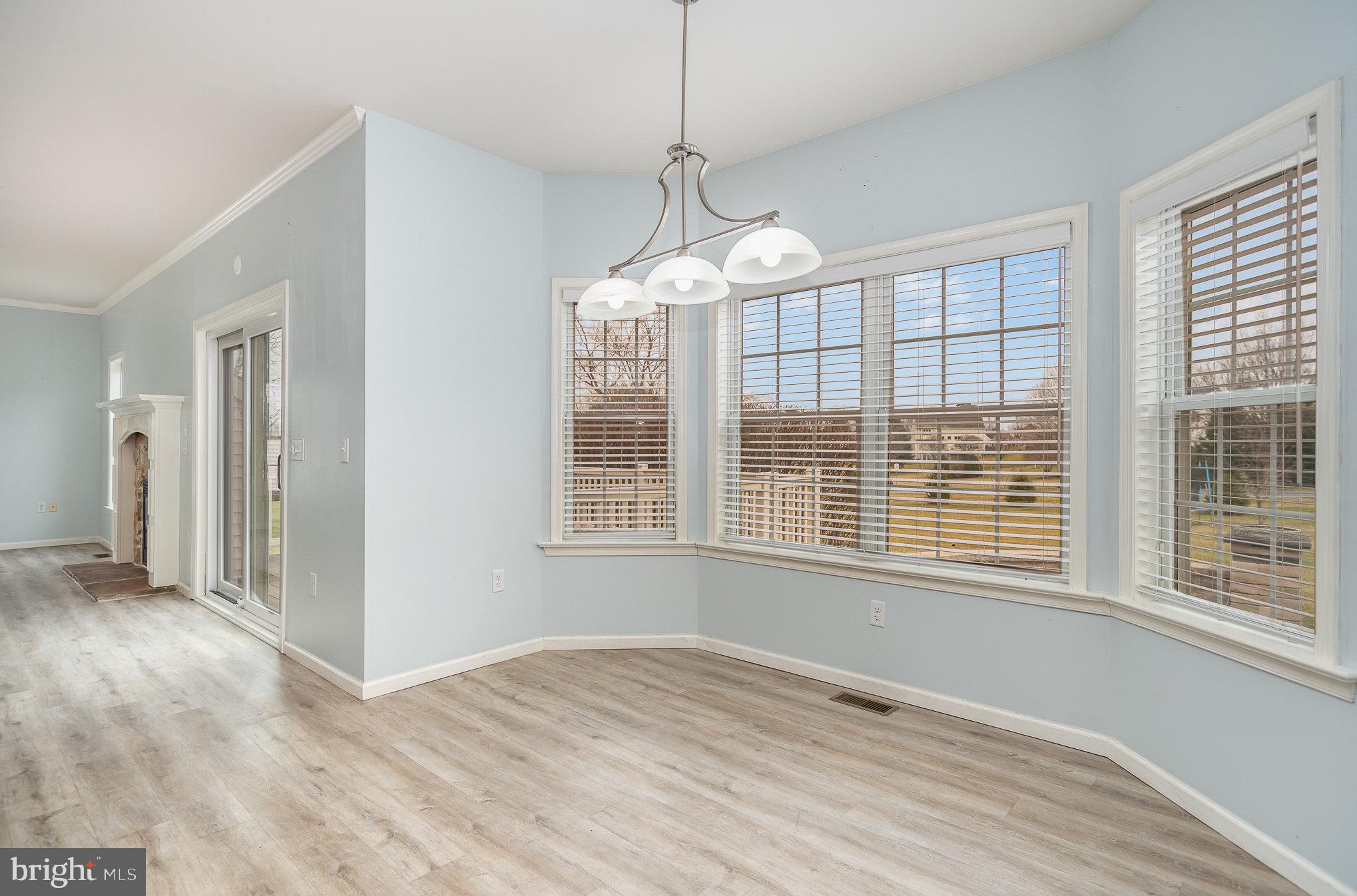 916 Cross Creek Court