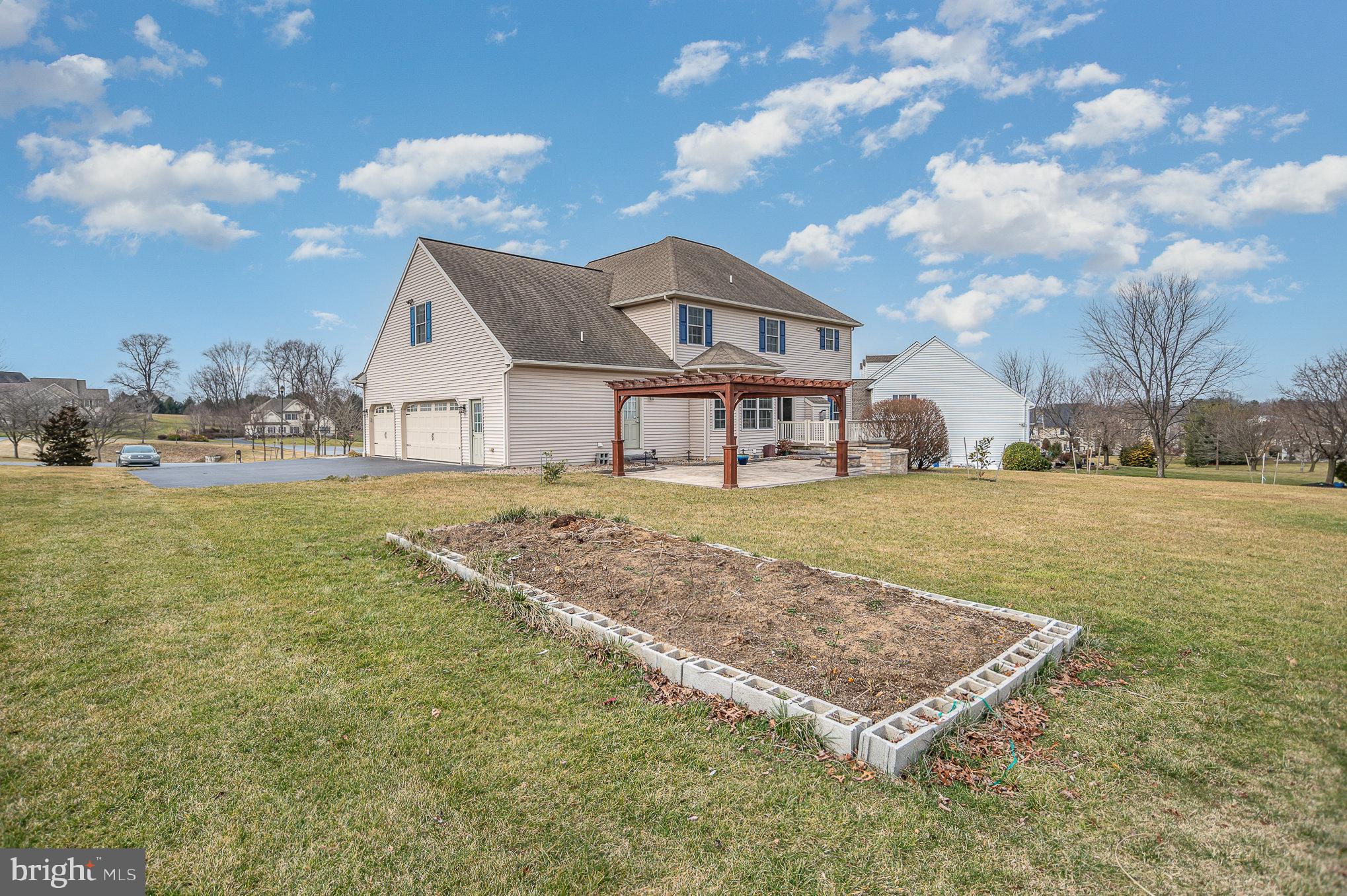 916 Cross Creek Court
