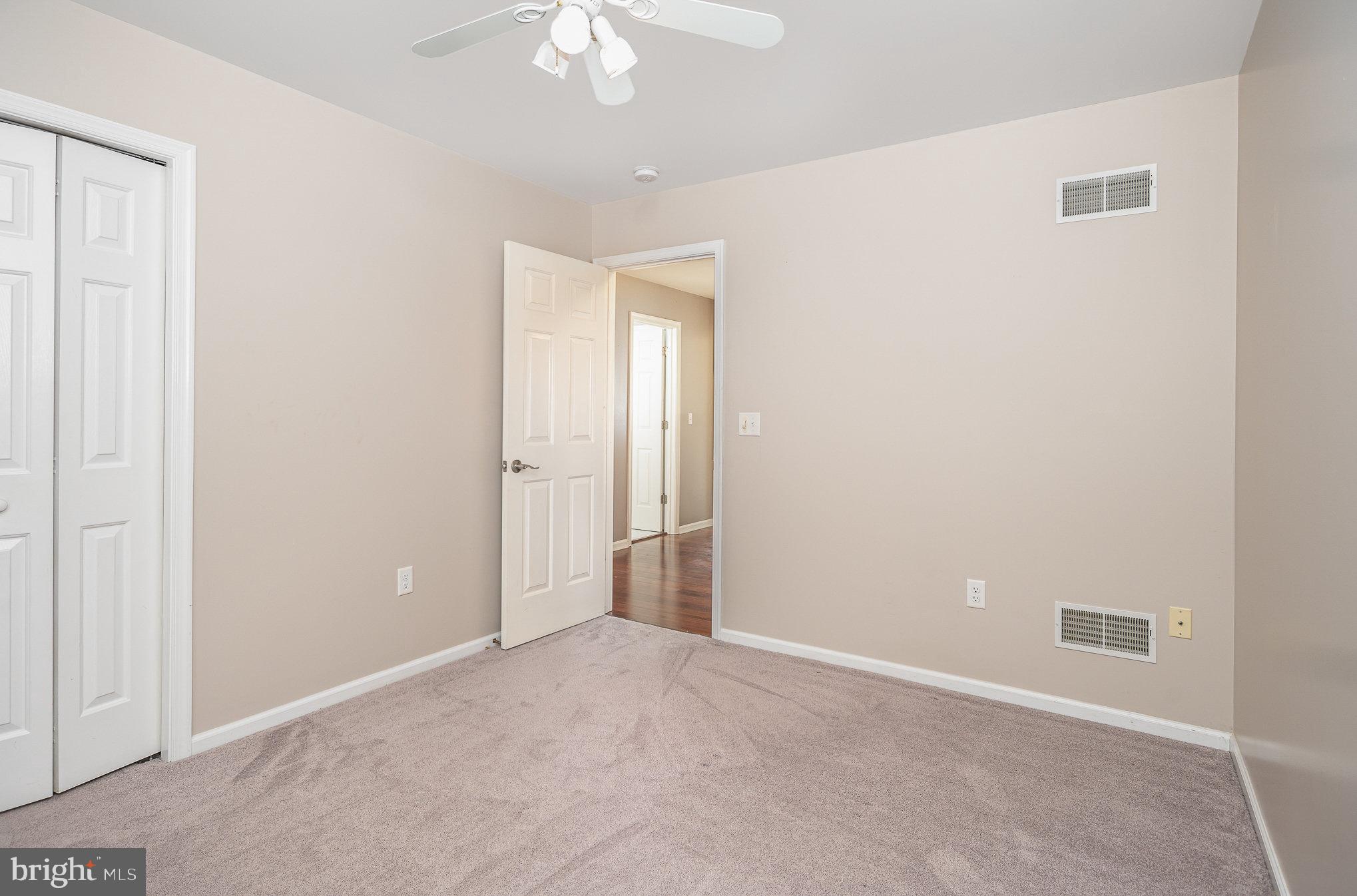 916 Cross Creek Court