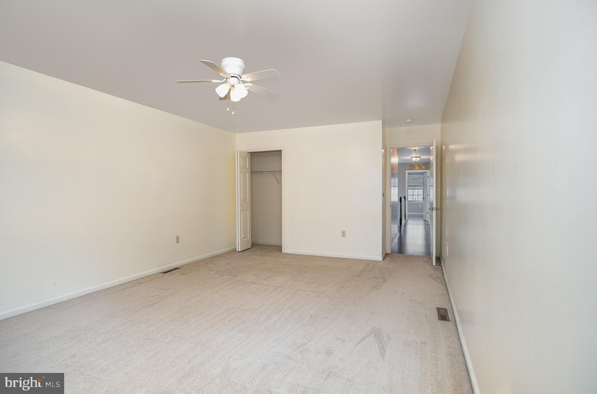 916 Cross Creek Court