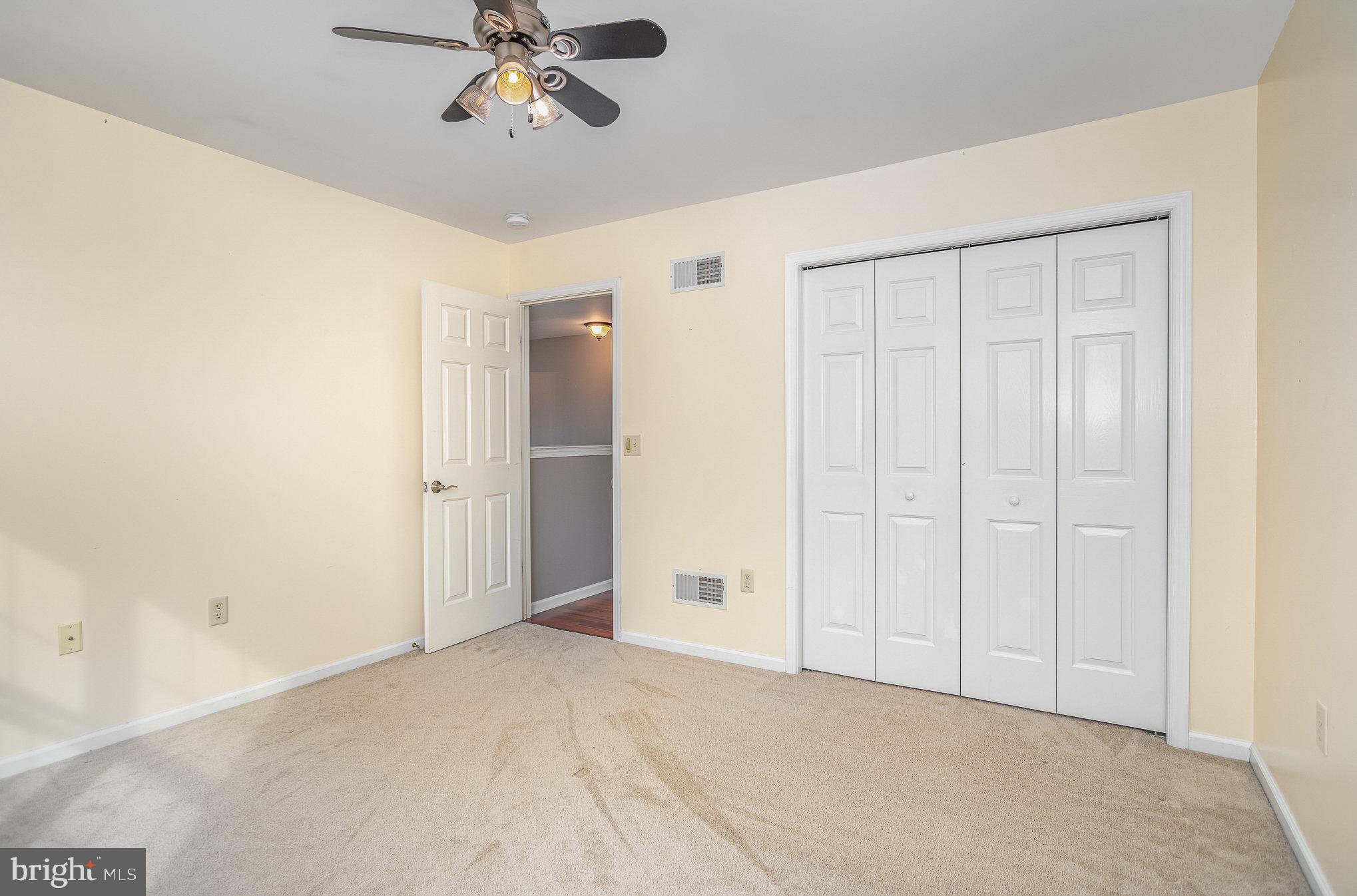 916 Cross Creek Court