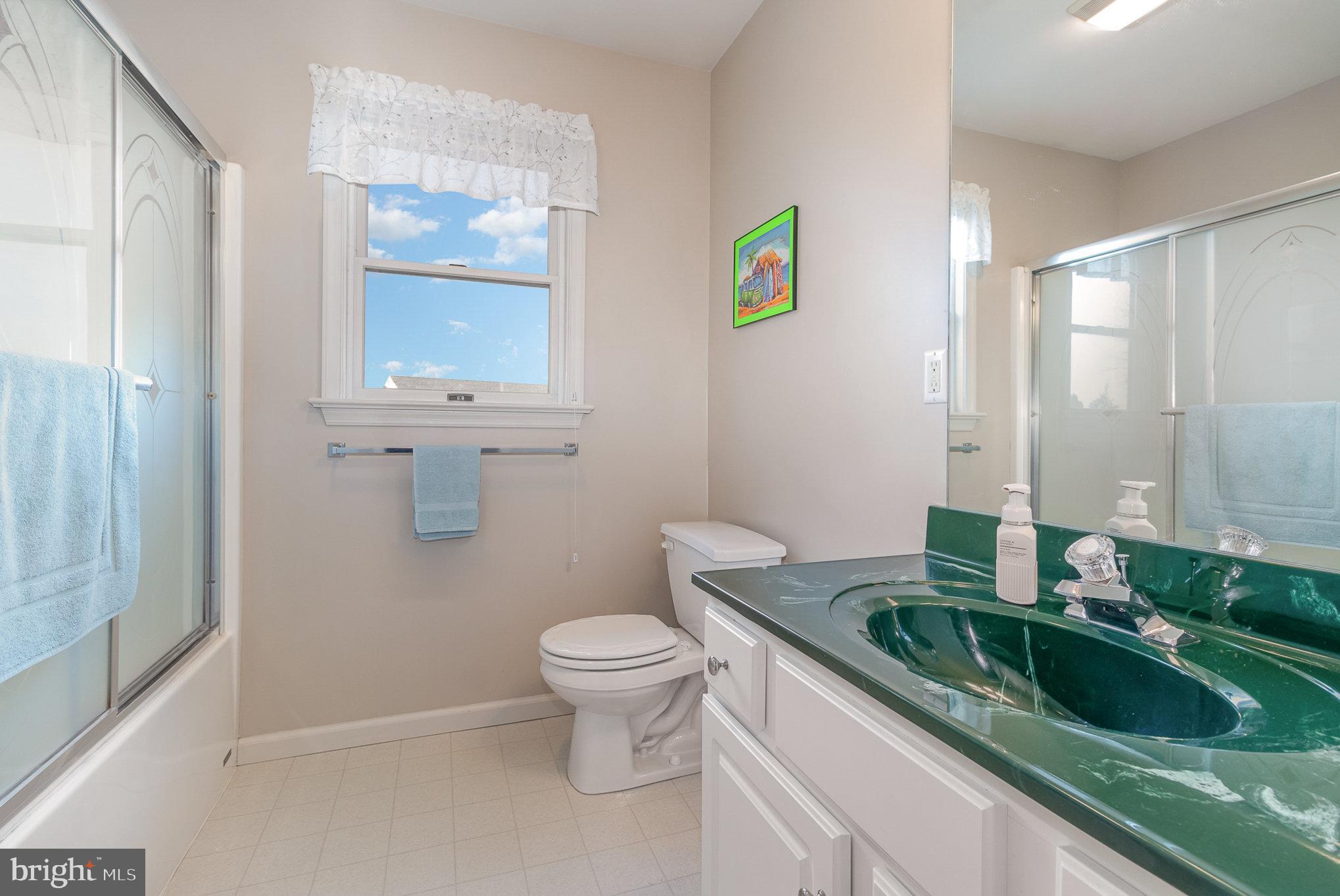 15 White Oak Cir