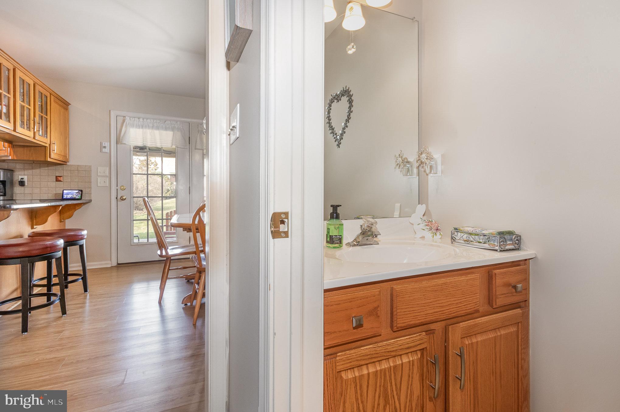 15 White Oak Cir