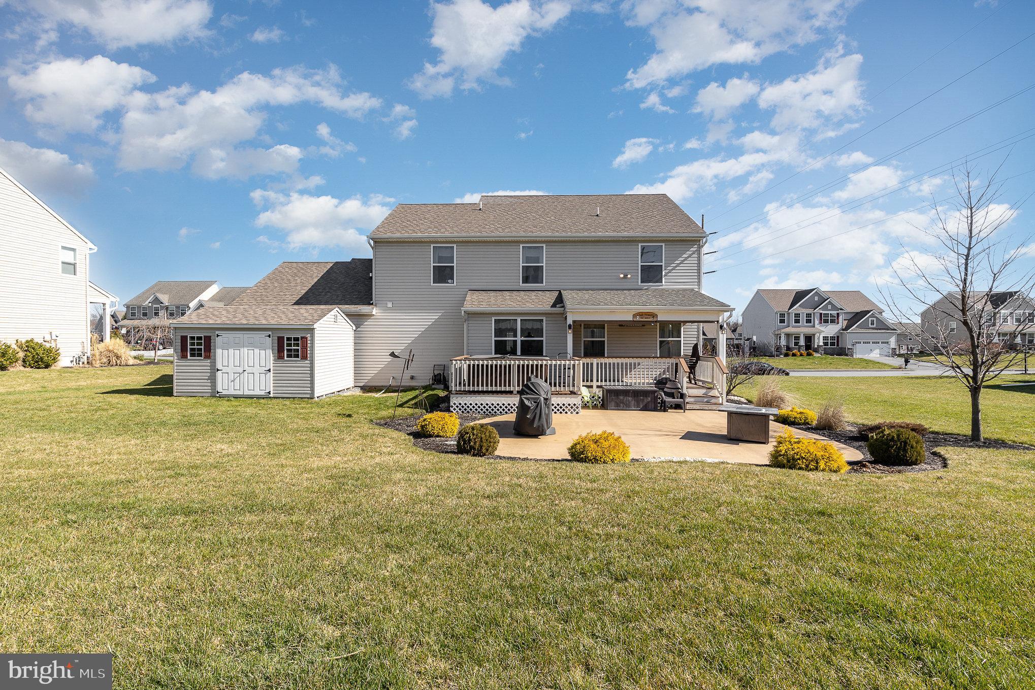 15 Waterford Ln