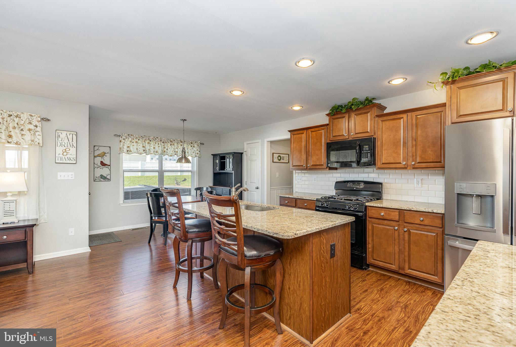 15 Waterford Ln