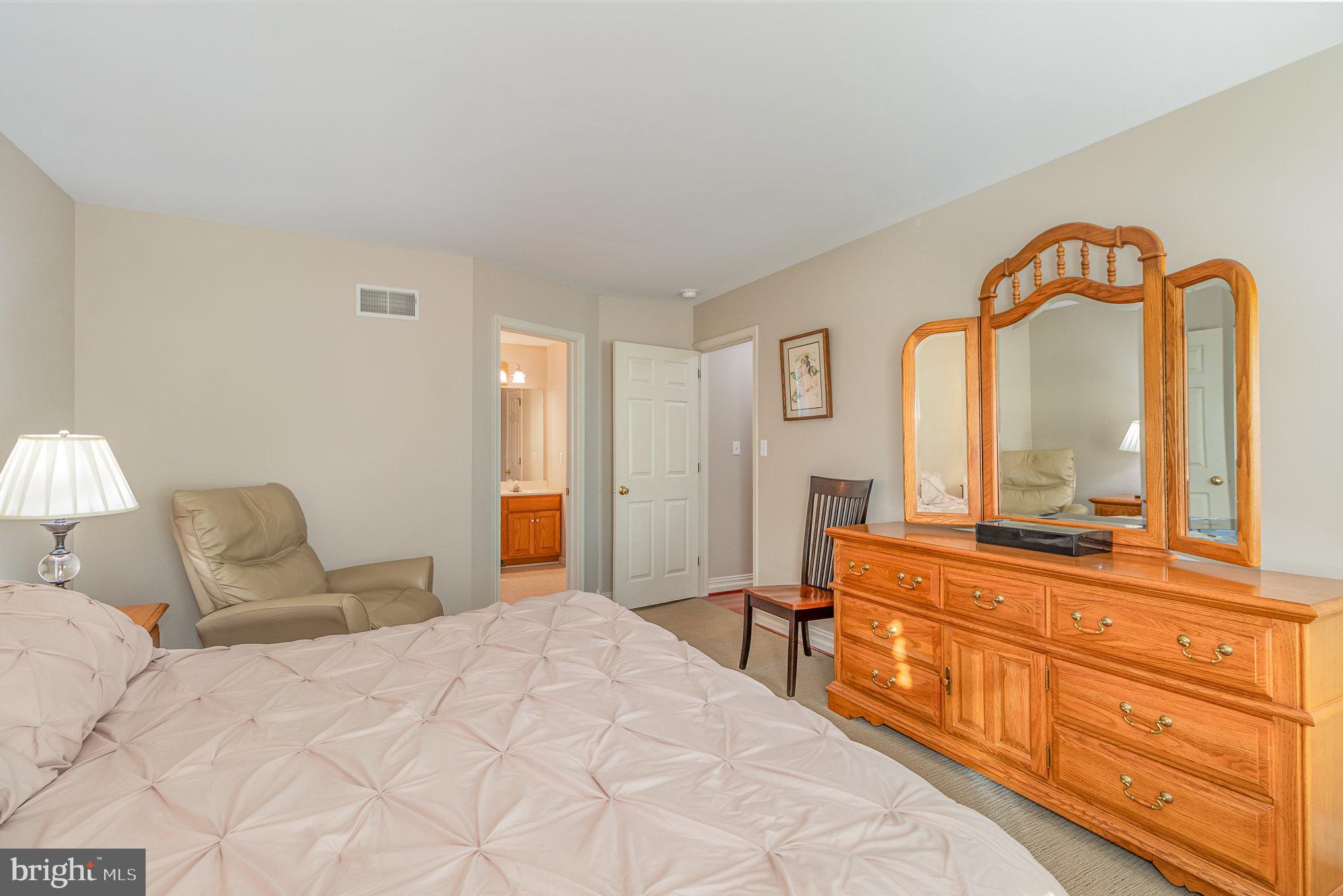 123 Apple Blossom Ln