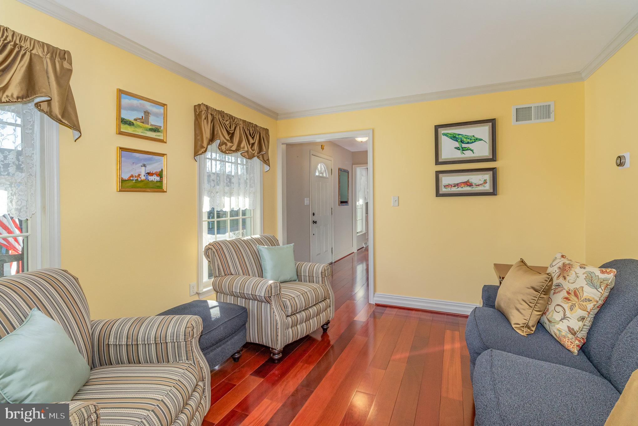 123 Apple Blossom Ln