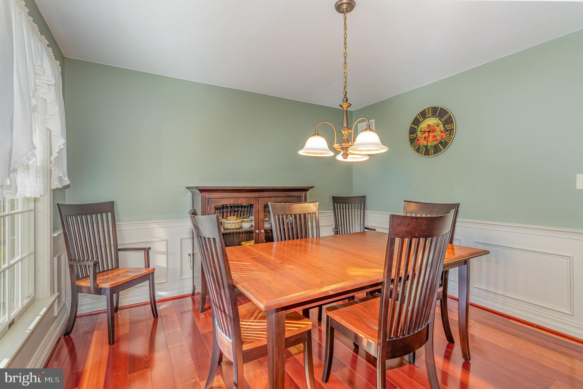 123 Apple Blossom Ln