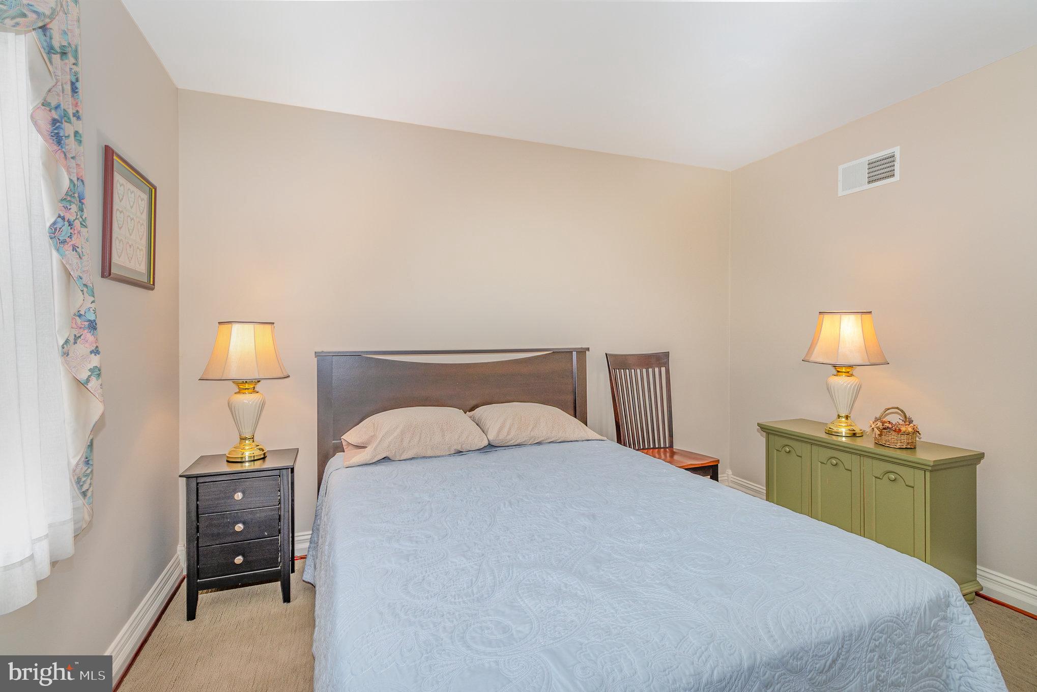 123 Apple Blossom Ln