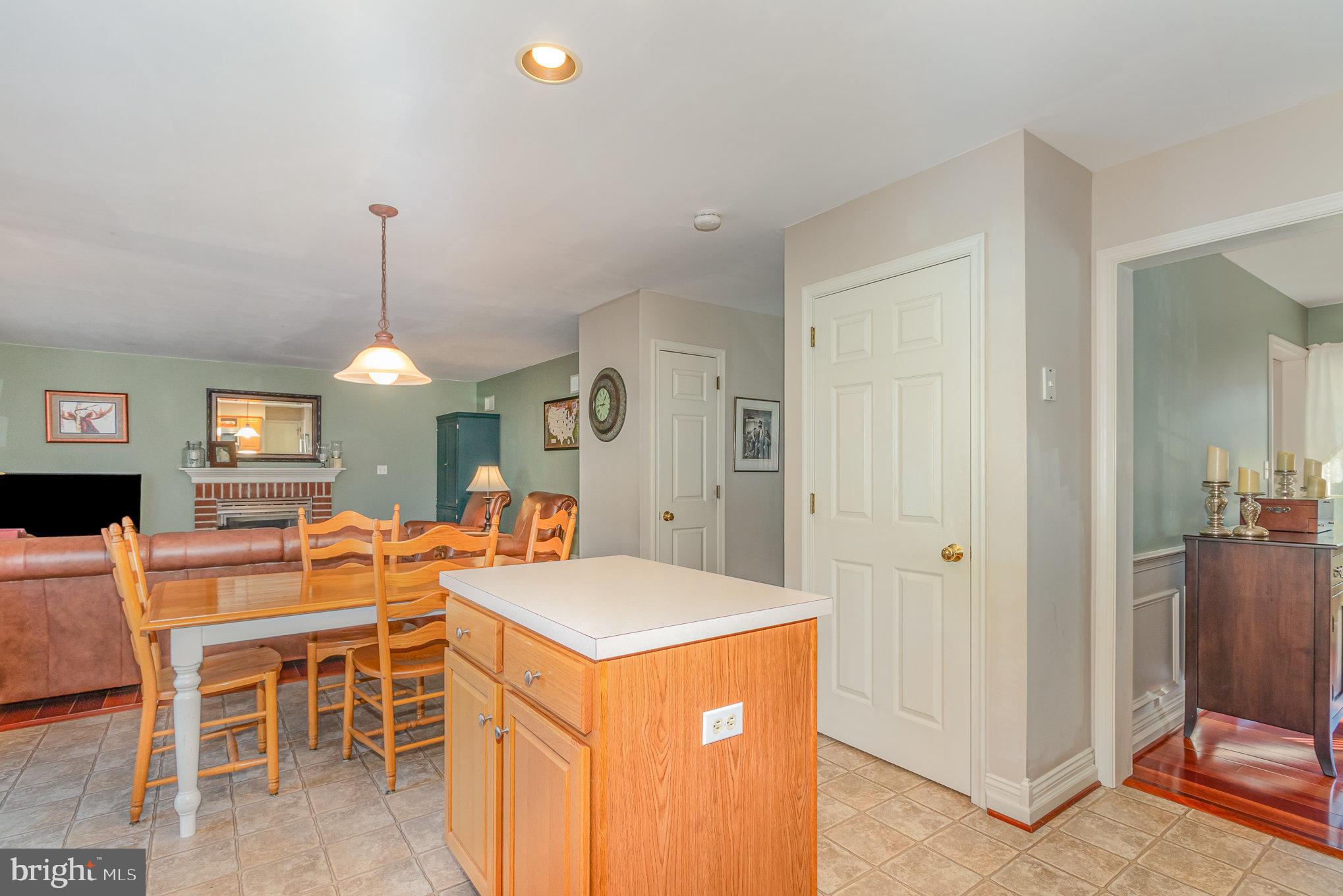 123 Apple Blossom Ln
