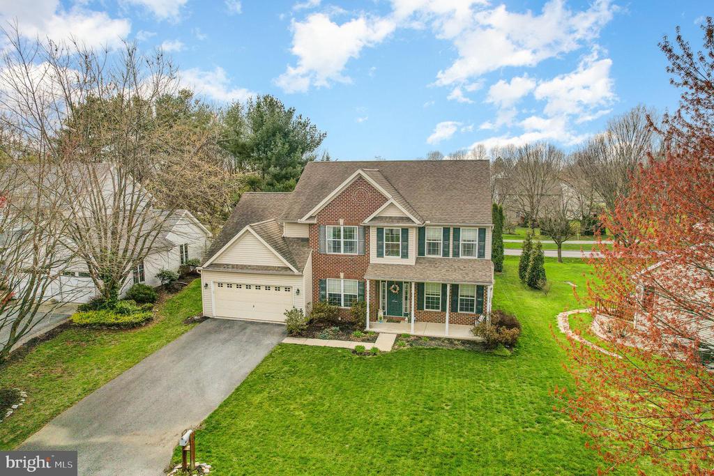 105 Farmstead Cir