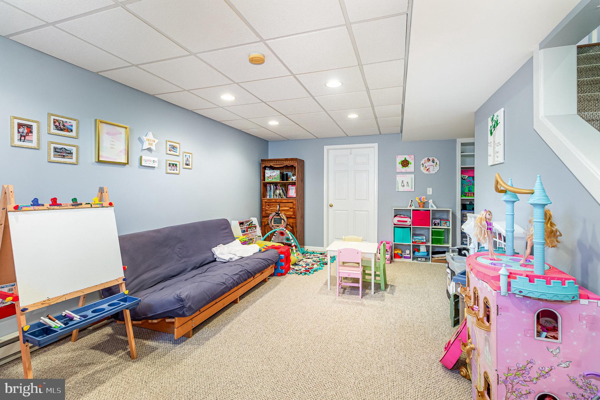 105 Farmstead Cir