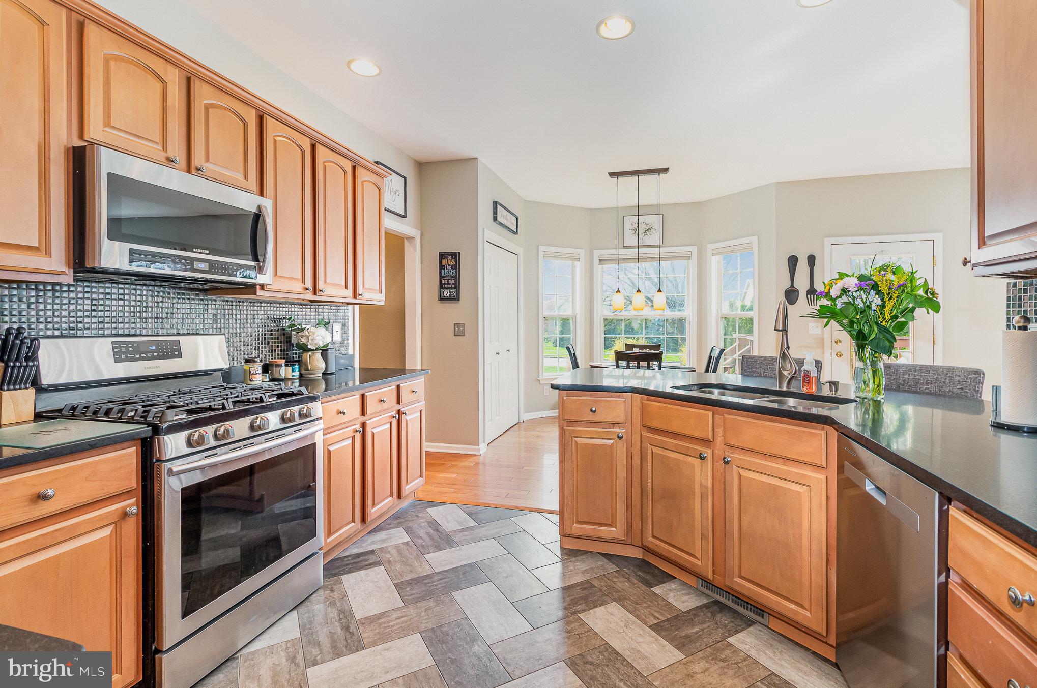 105 Farmstead Cir