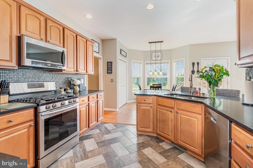105 Farmstead Cir