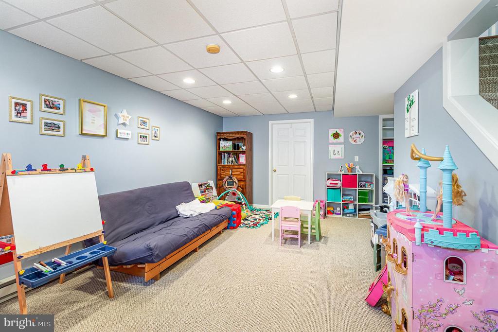 105 Farmstead Cir