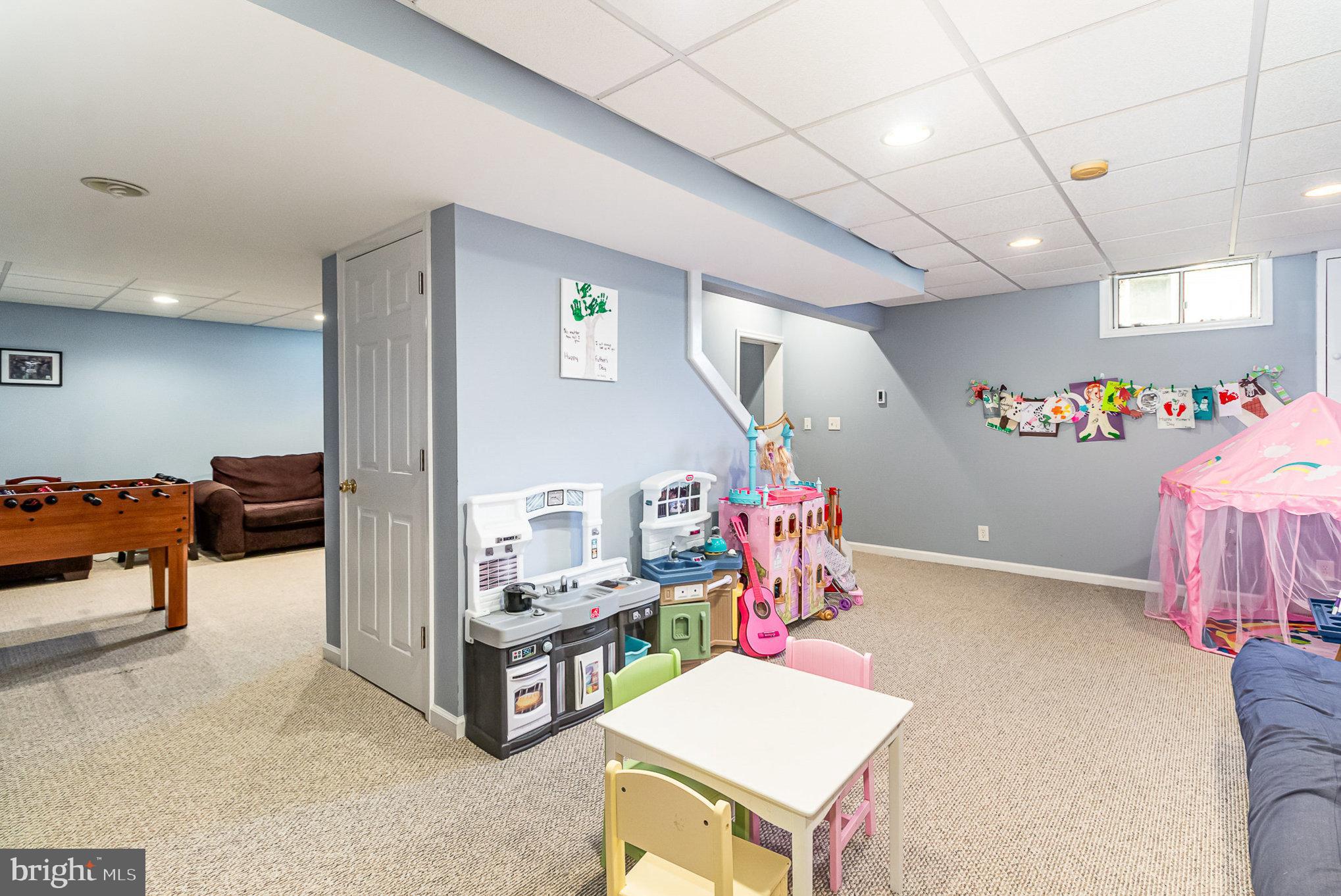 105 Farmstead Cir