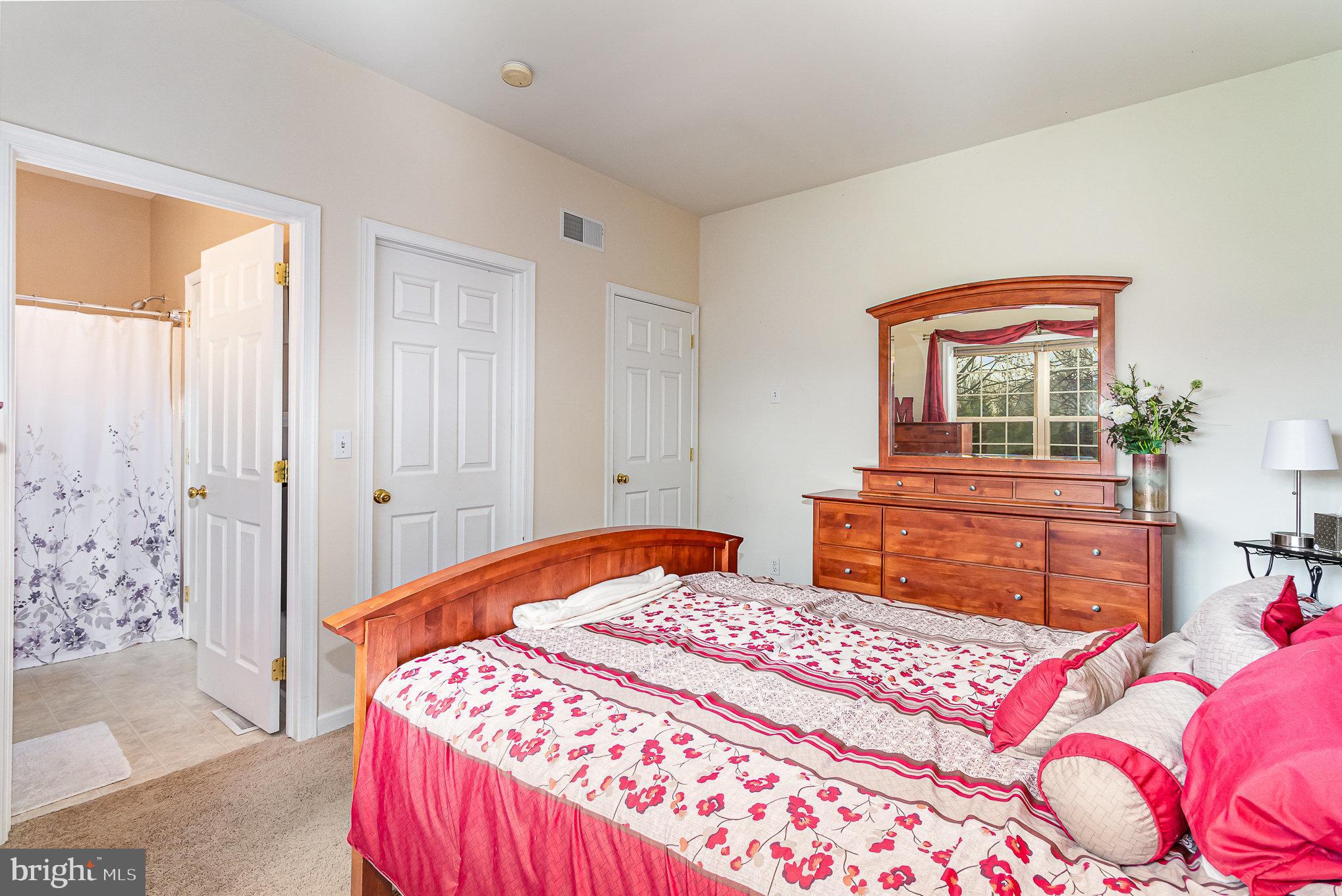 105 Farmstead Cir