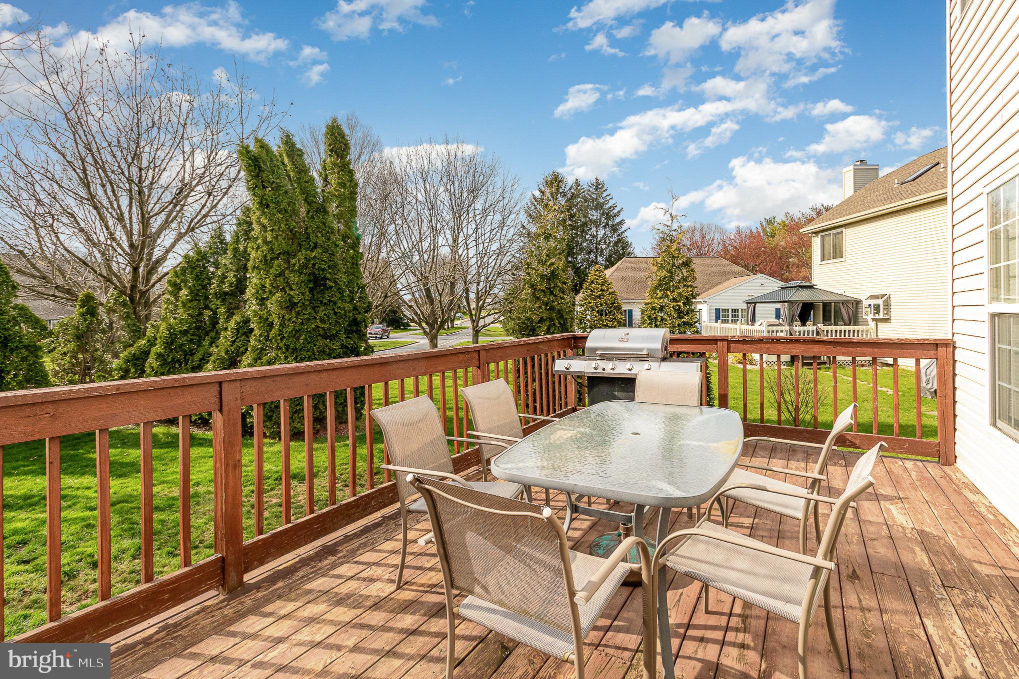 105 Farmstead Cir
