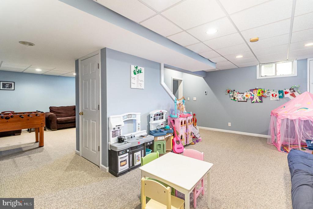 105 Farmstead Cir