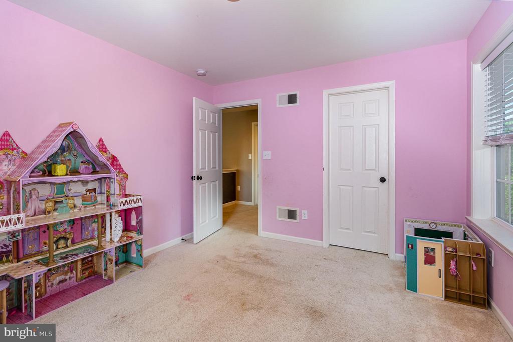 222 Fox Rd