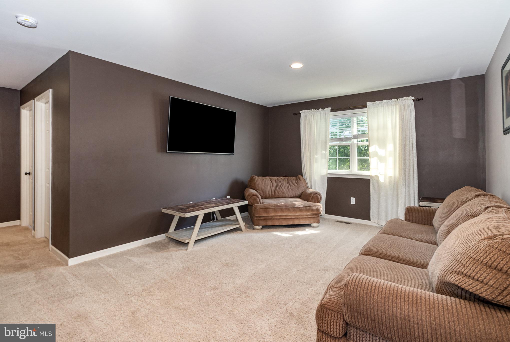 222 Fox Rd