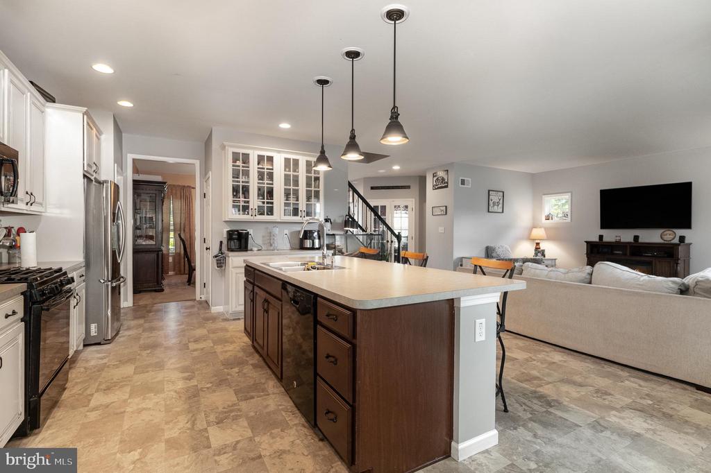 222 Fox Rd