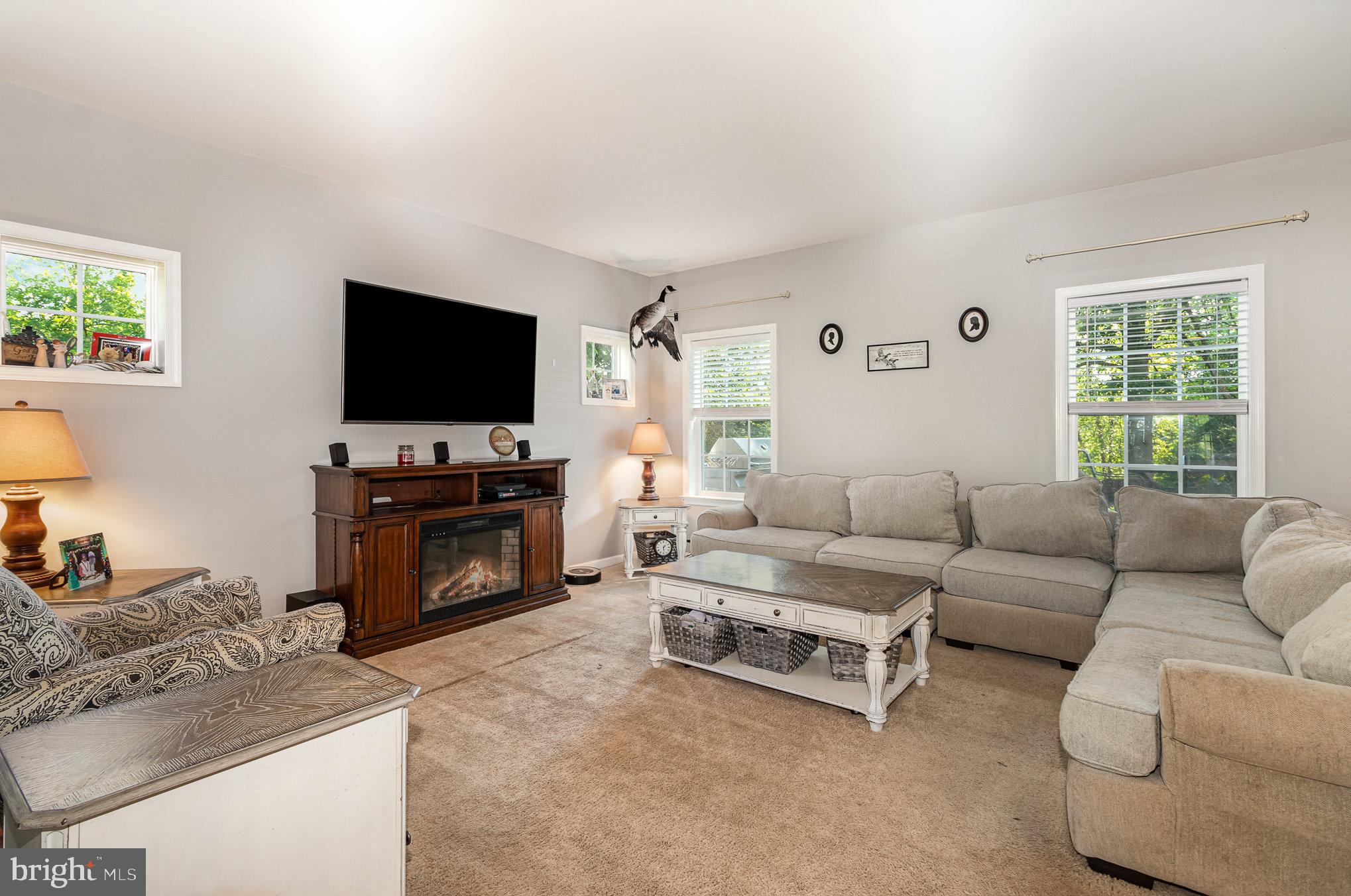 222 Fox Rd