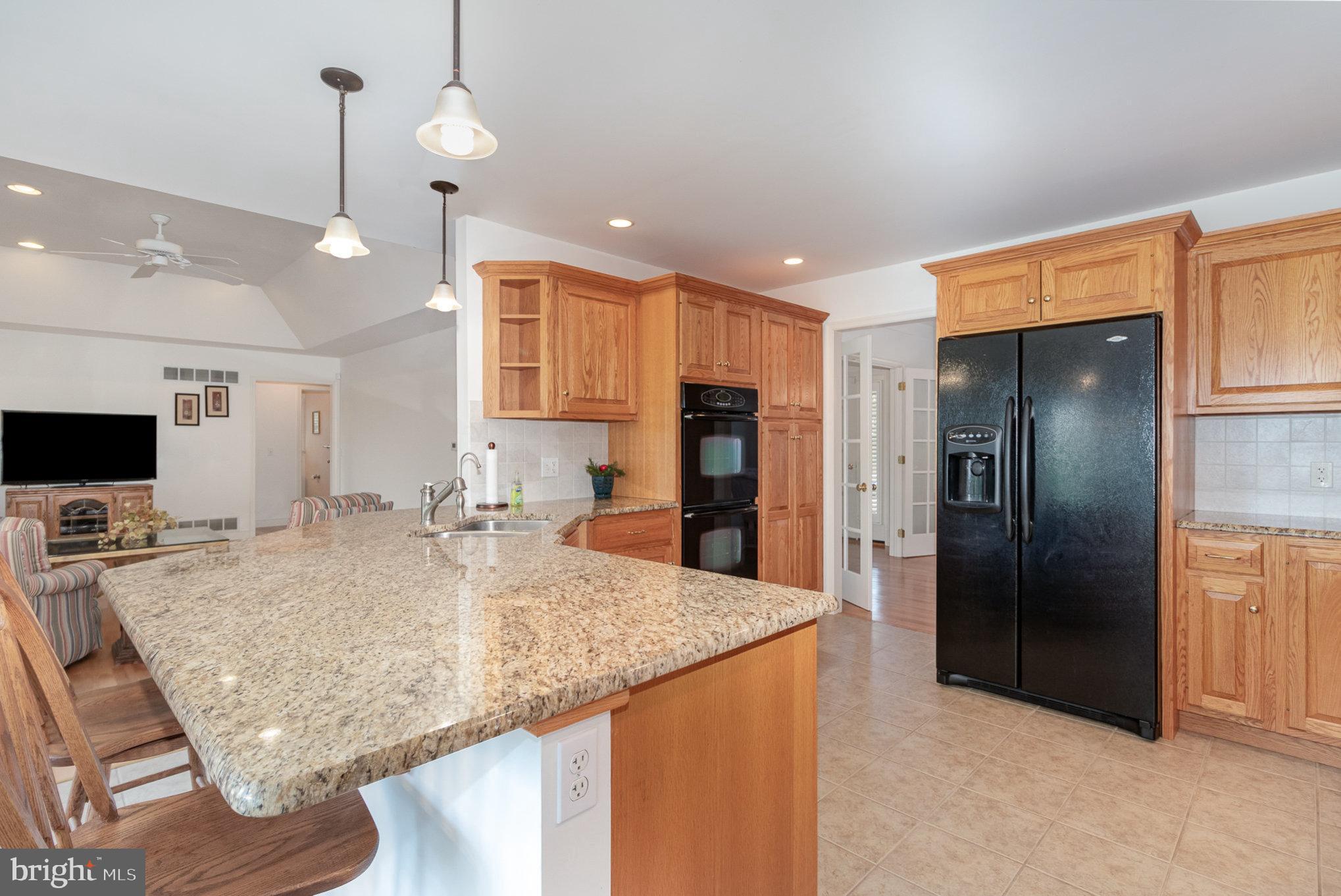 30 Summit Dr