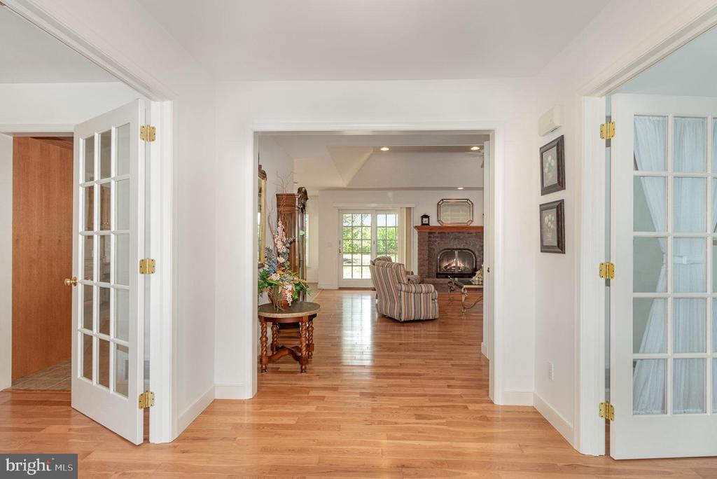 30 Summit Dr