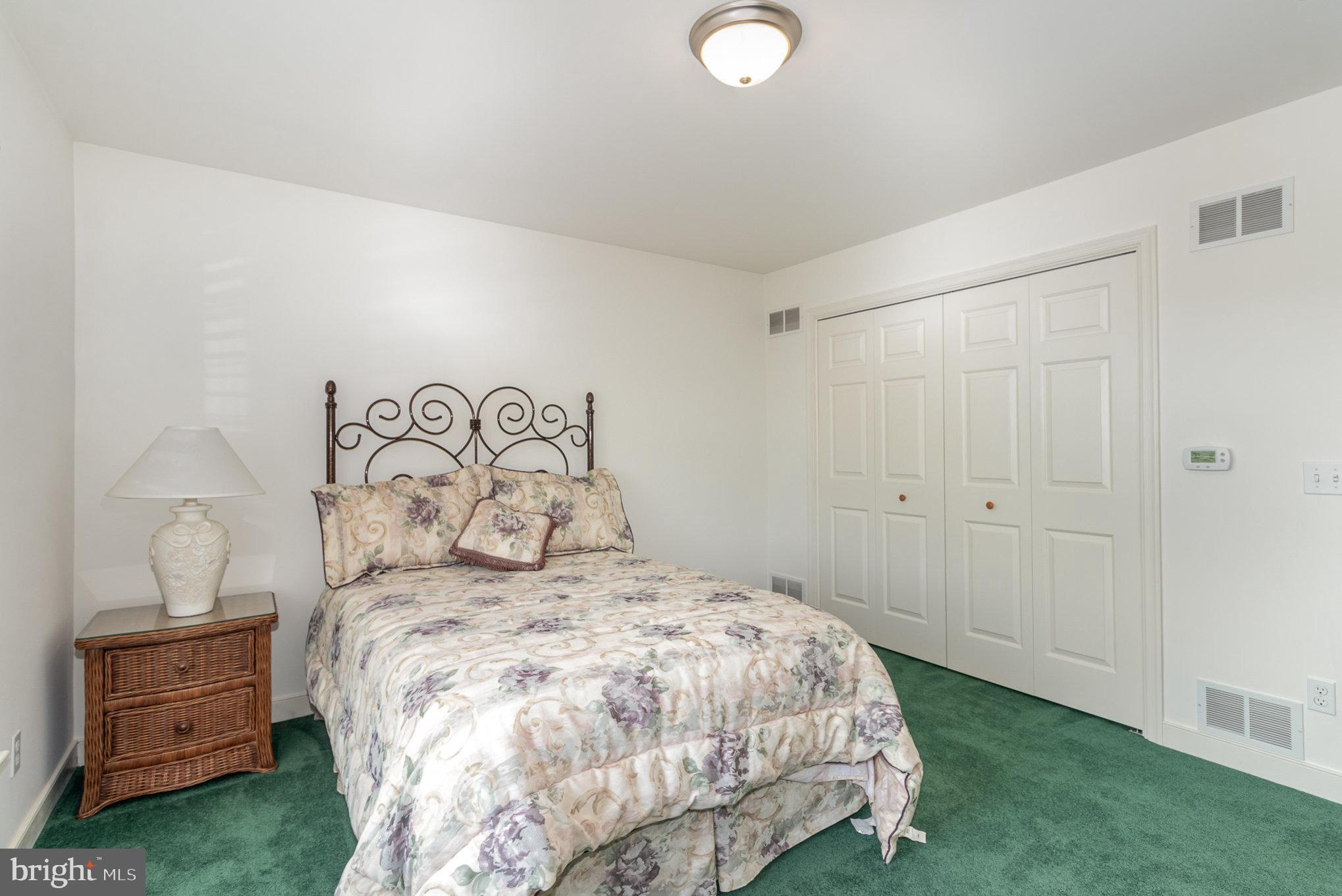 30 Summit Dr
