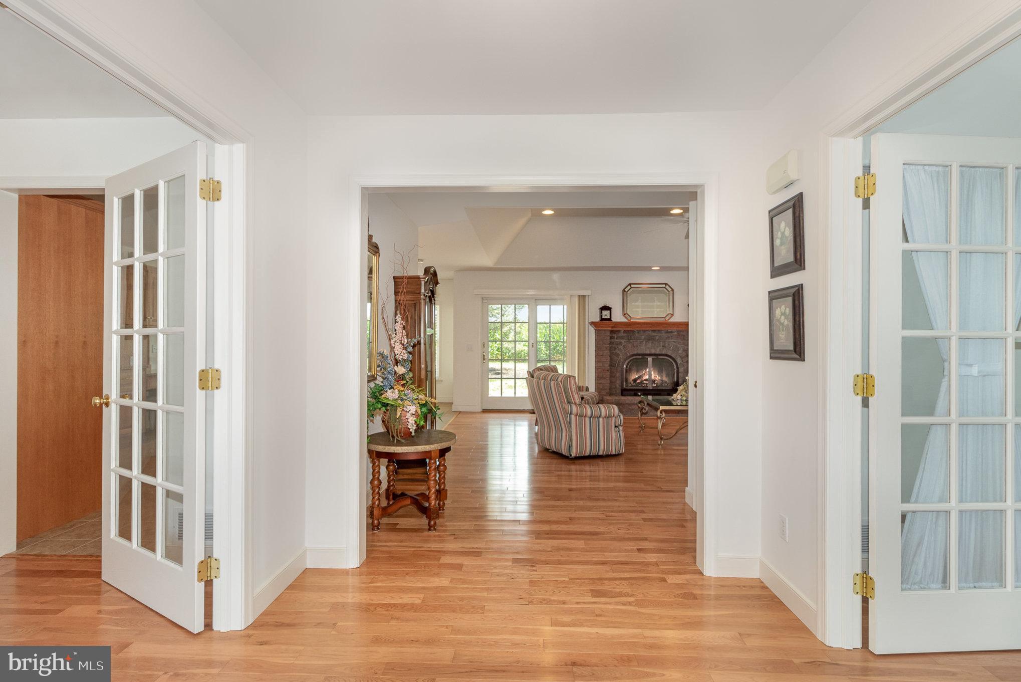 30 Summit Dr