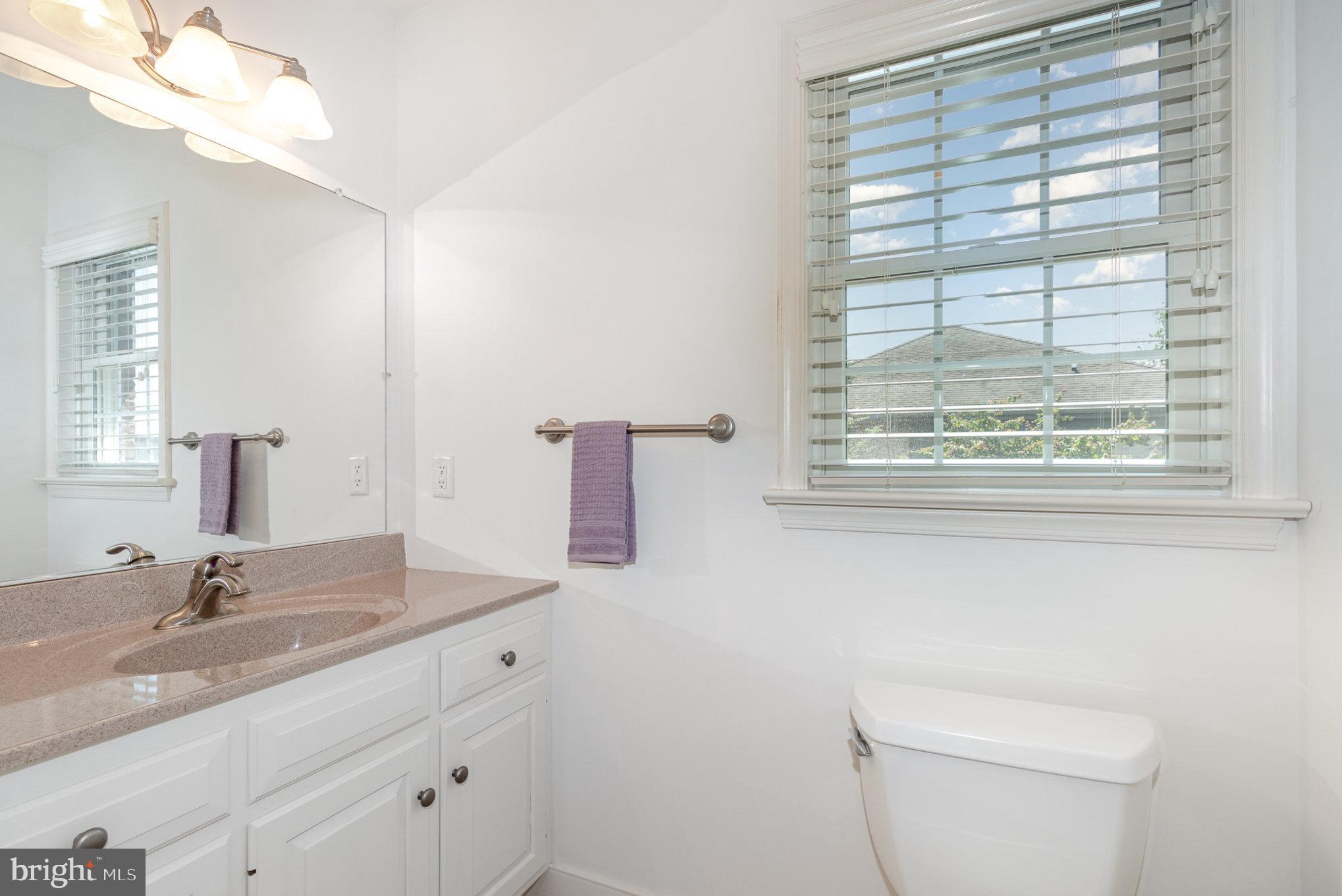 30 Summit Dr