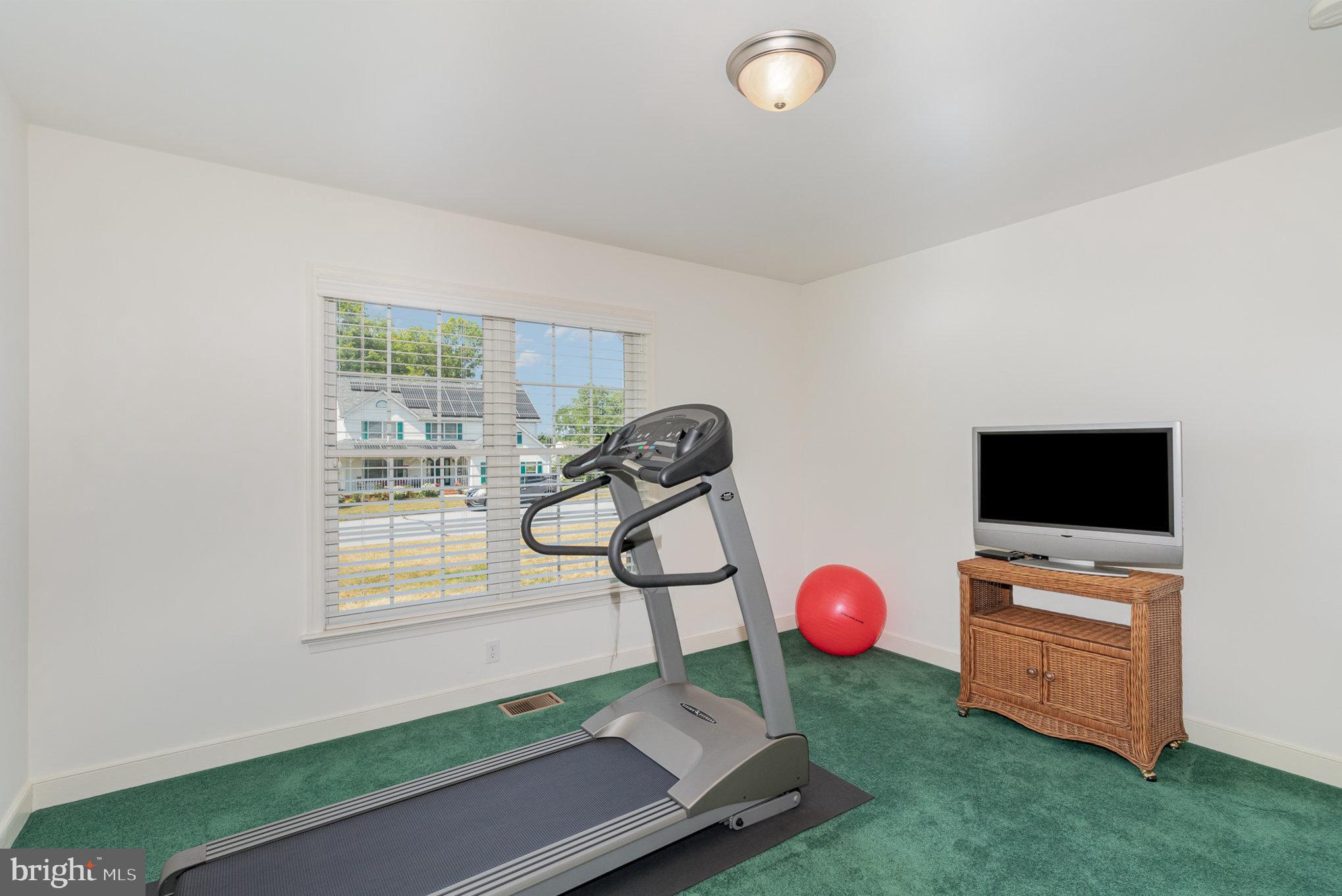 30 Summit Dr