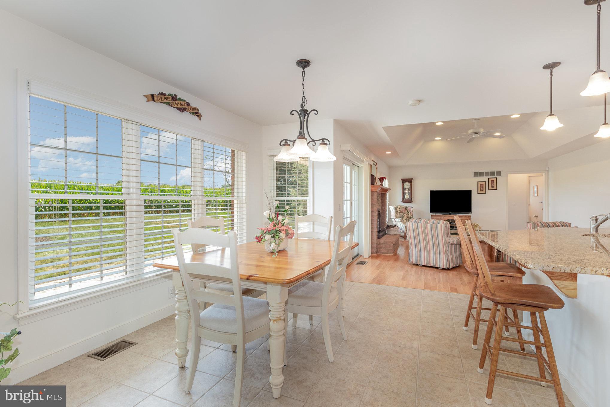 30 Summit Dr