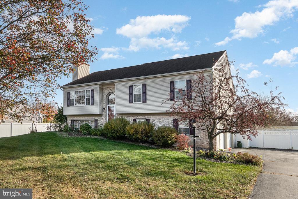 50 Rye Ln