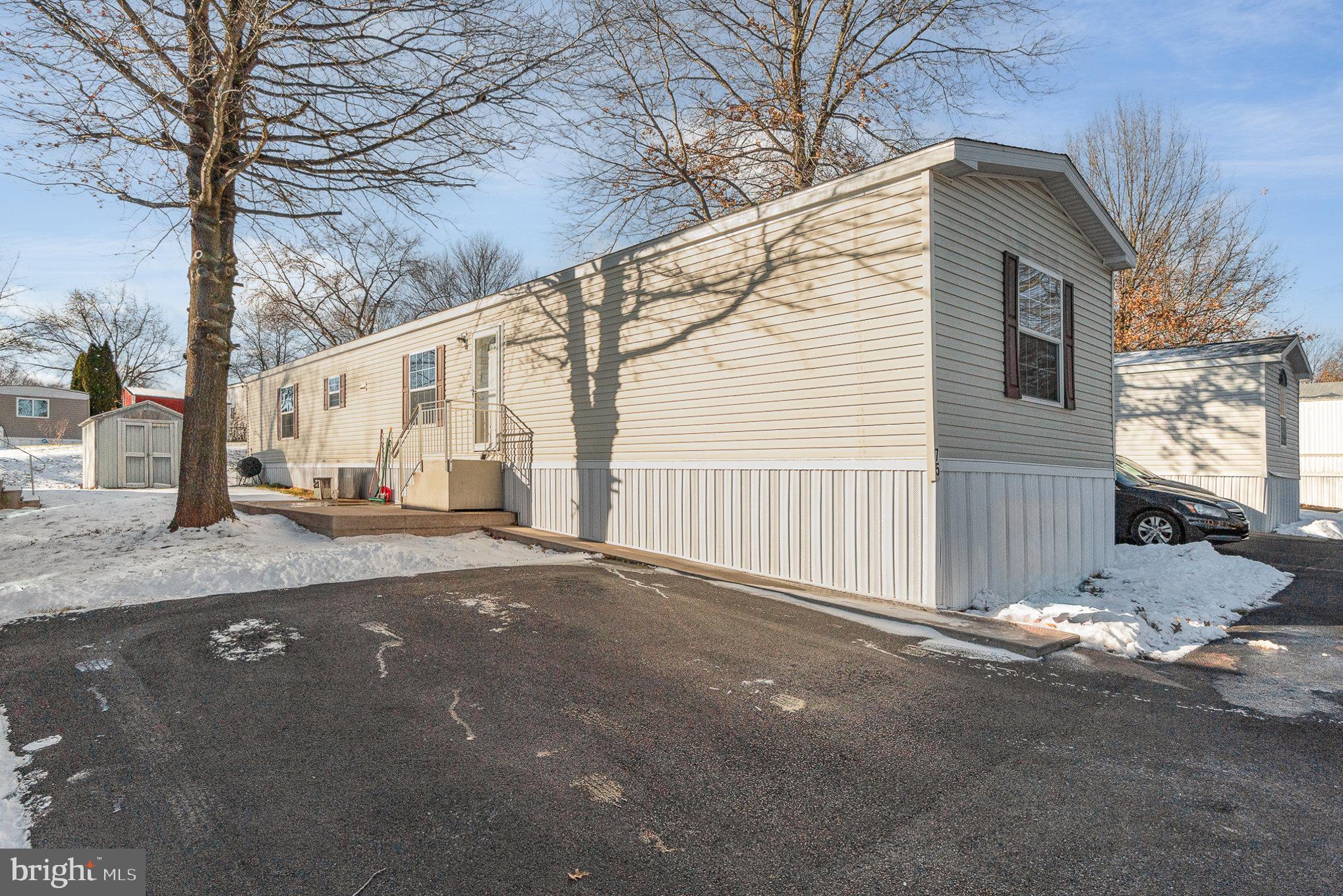 75 Oliver Dr