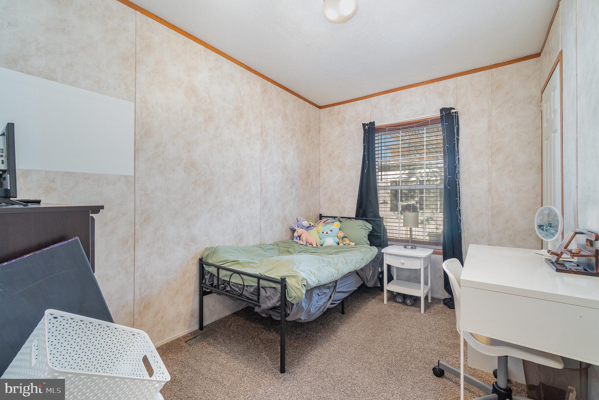 75 Oliver Dr