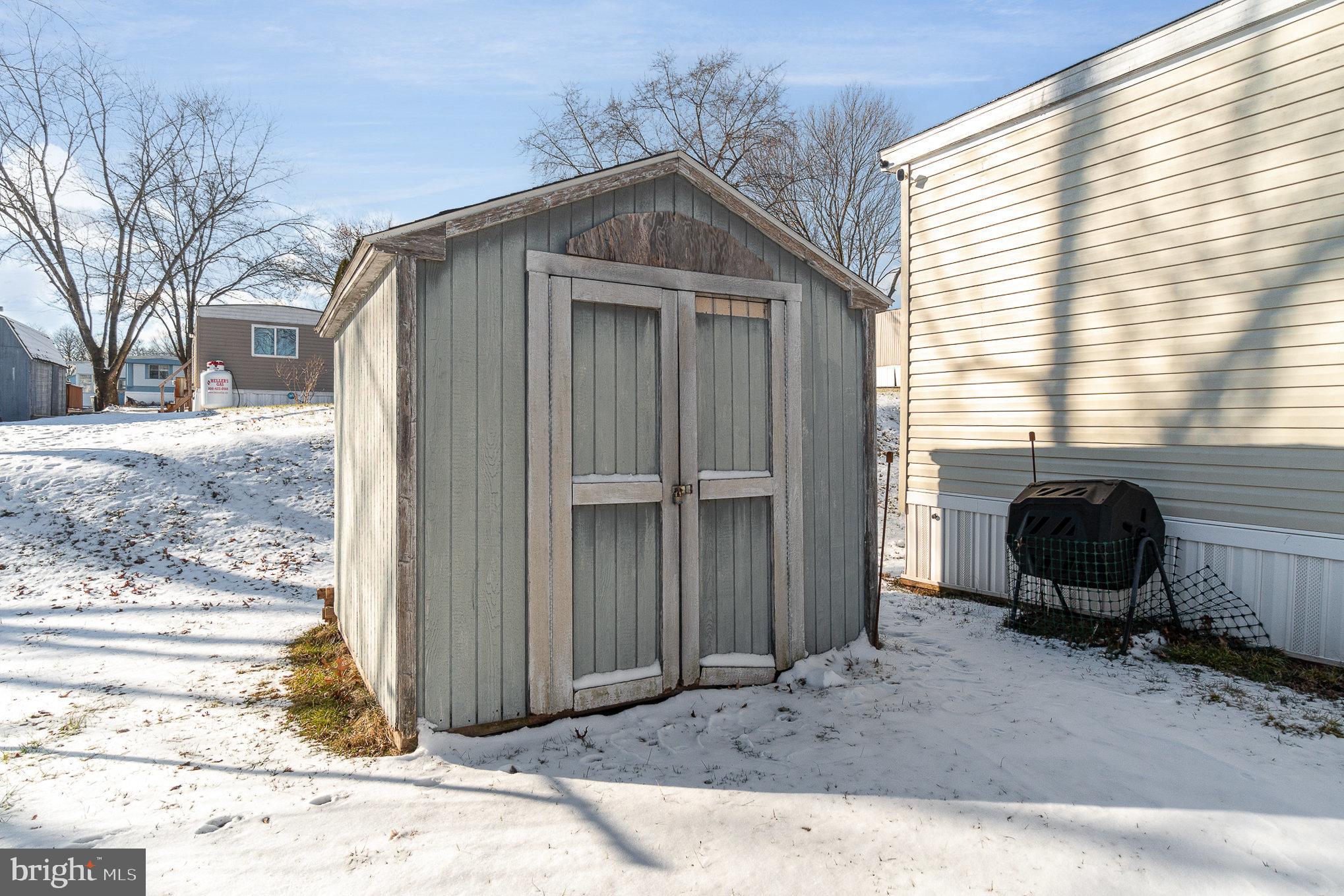 75 Oliver Dr