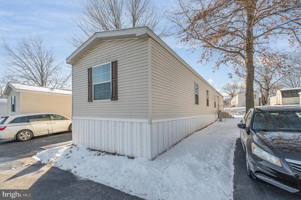 75 Oliver Dr