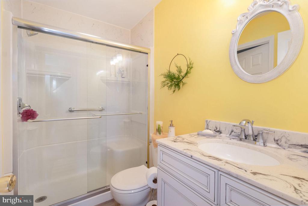 611 Cambridge Ct