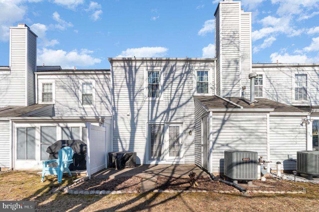 611 Cambridge Ct
