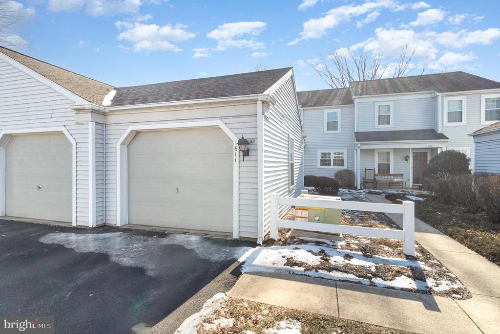 611 Cambridge Ct