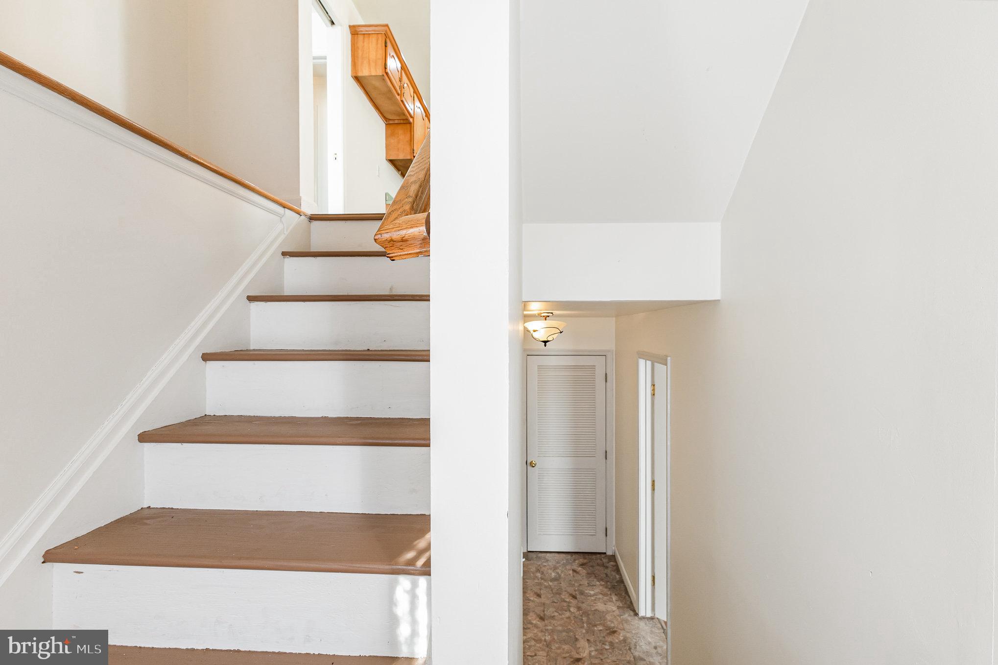 108 Woodside Ct